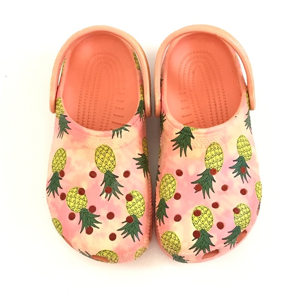 CROCS Classic Clog Pineapple Coral Orange Slingback Youth Girls Size 2 - Picture 1 of 16